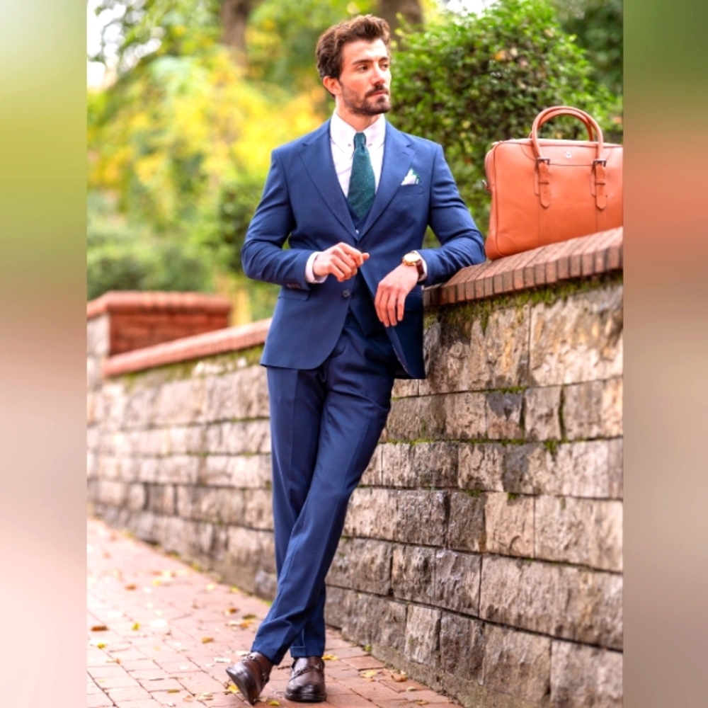 ROSSI MAN Milano Italian 3 Piece  Suit-Ocean Blue-38R/32 Pant